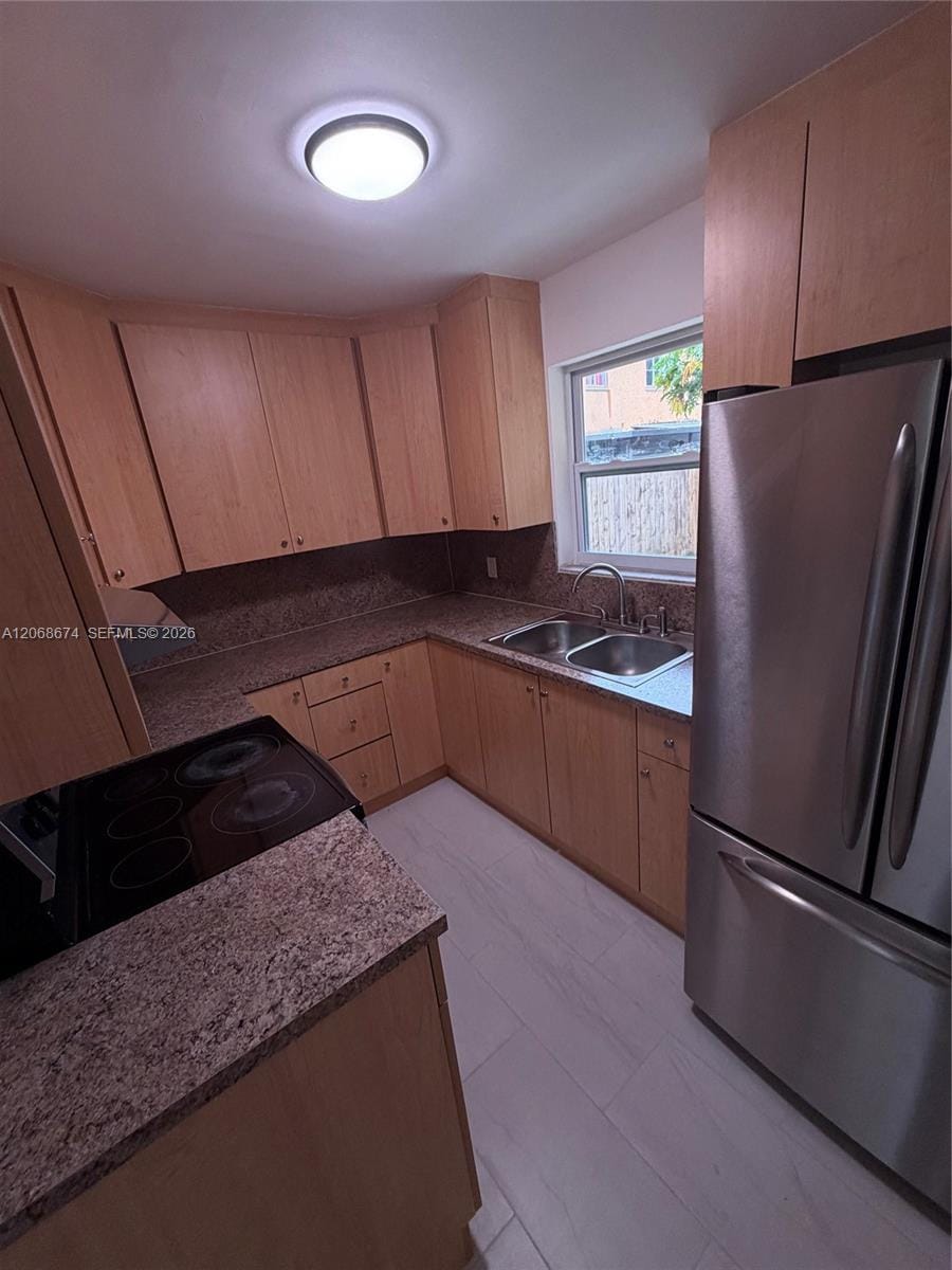 70 SW 14th Terrace — photo 8