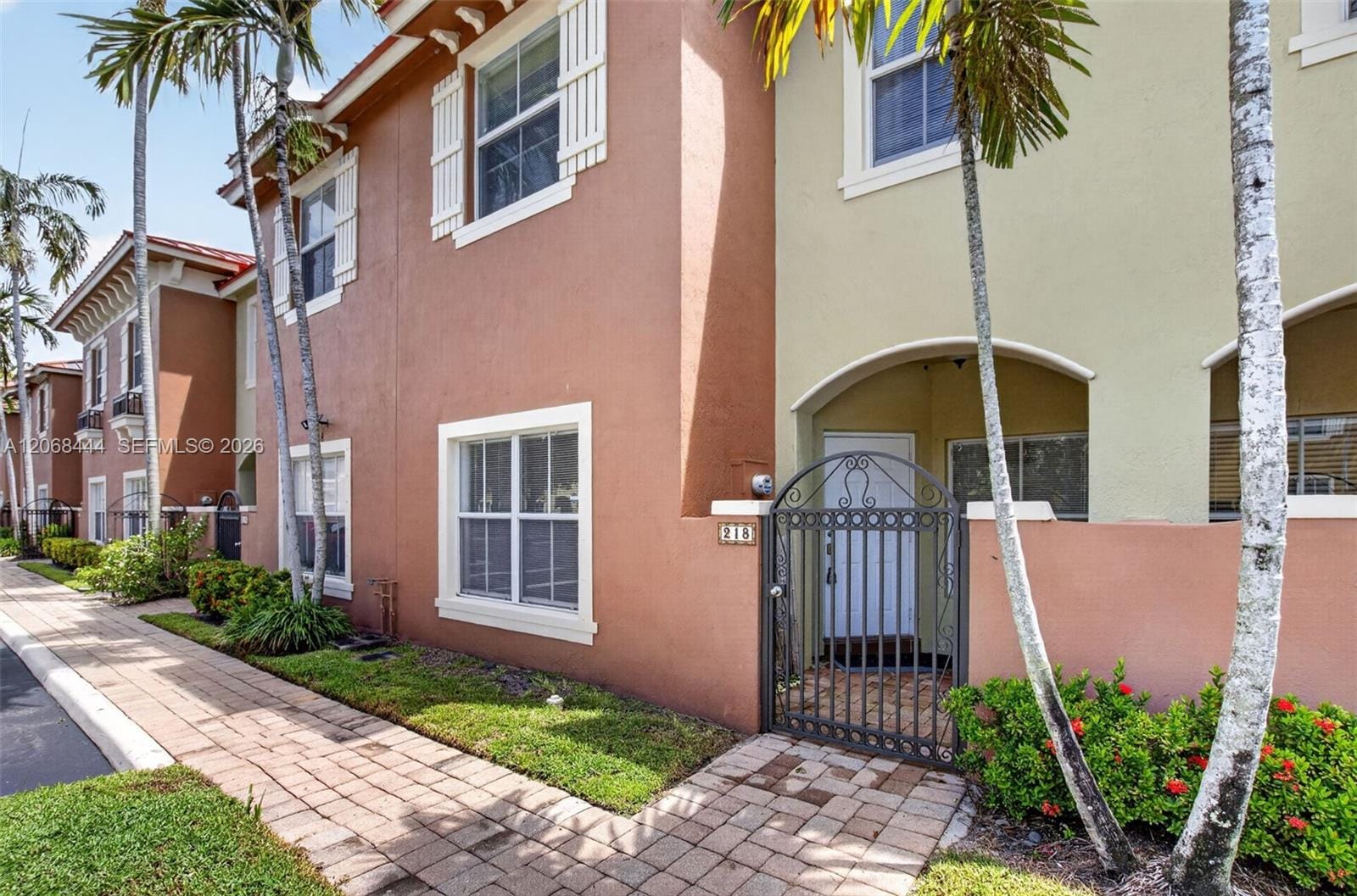 218 Lake Monterey Circle, Boynton Beach, FL 33426 photo 2