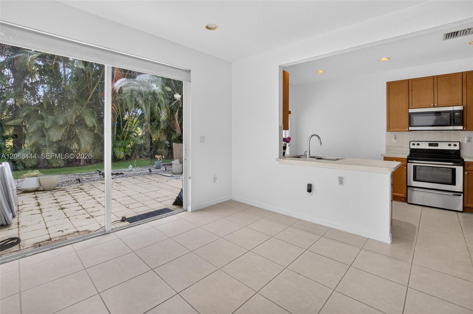 218 Lake Monterey Circle, Boynton Beach, FL 33426 photo 25