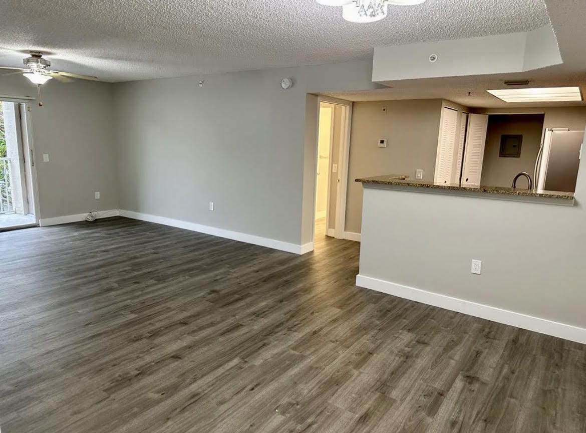 5021 N WILES Road 205 — photo 5