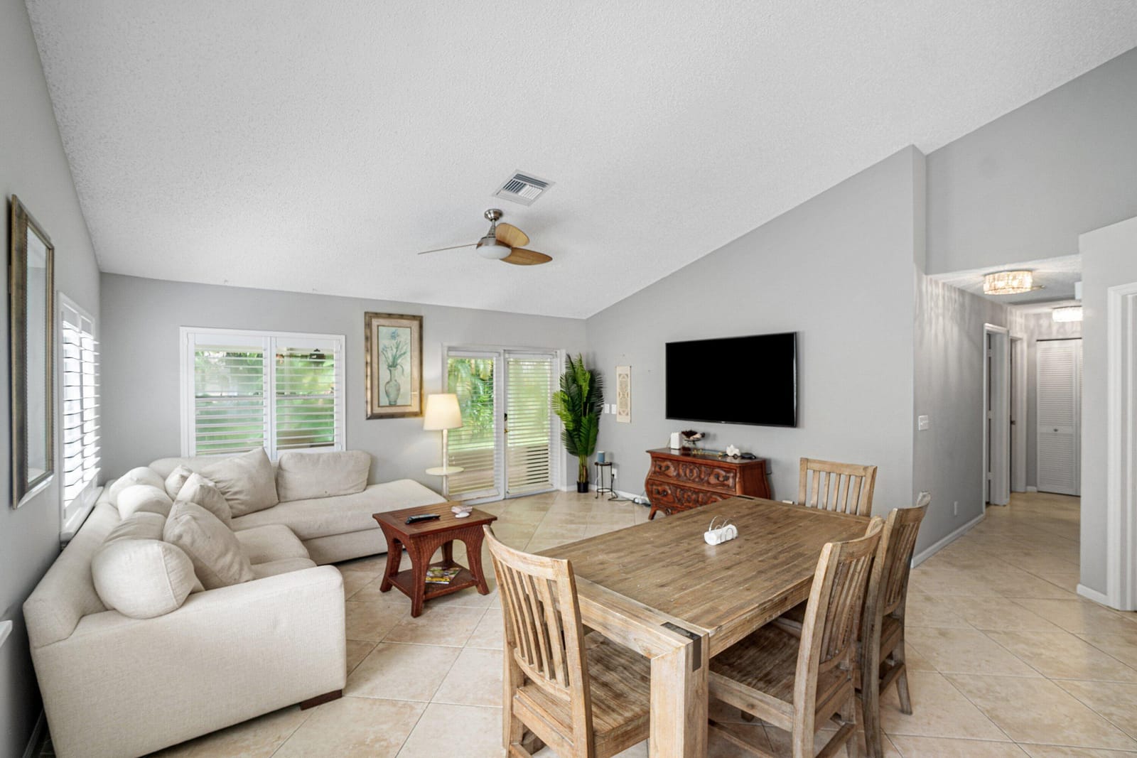 3703 S LANCEWOOD Place, Delray Beach, FL 33445 photo 7