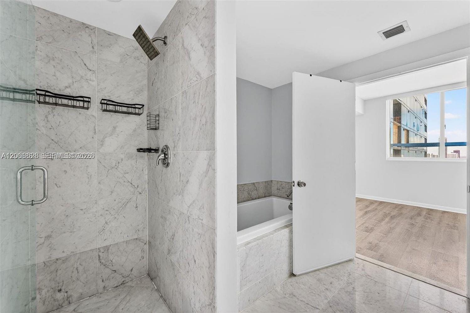 244 Biscayne Boulevard 3702 — photo 7