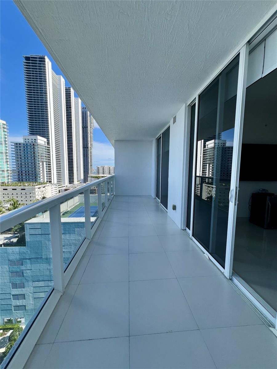 600 NE 27th Street 1604, Miami, FL 33137 photo 3