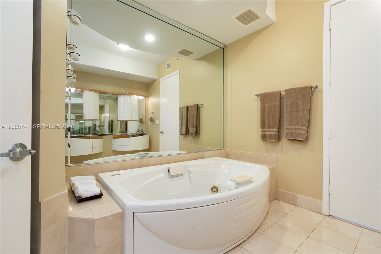18101 Collins Avenue 503, Sunny Isles Beach, FL 33160 photo 18