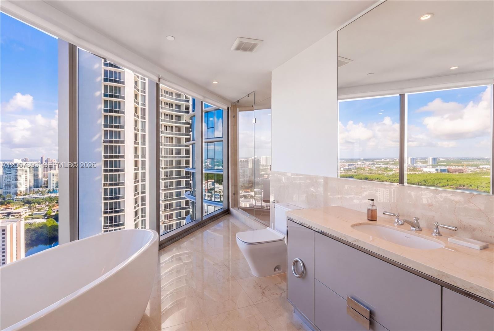 15701 Collins Avenue 3005, Sunny Isles Beach, FL 33160 photo 21