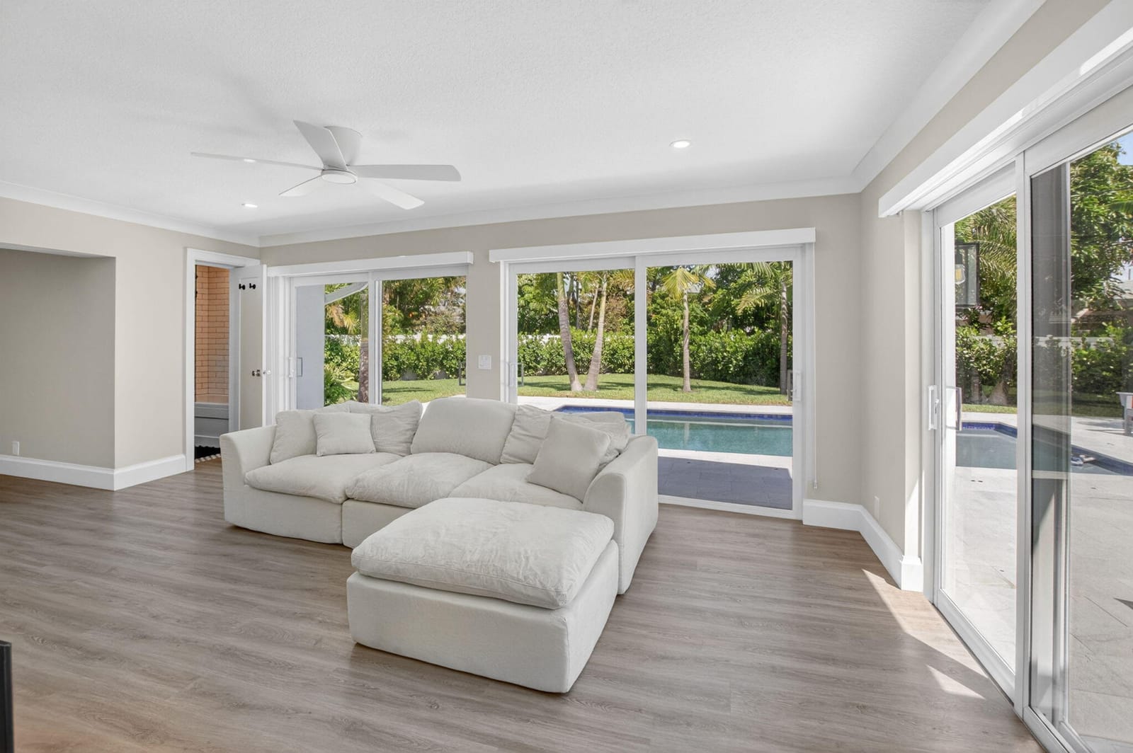 135 SE 28th Court, Boynton Beach, FL 33435 photo 21