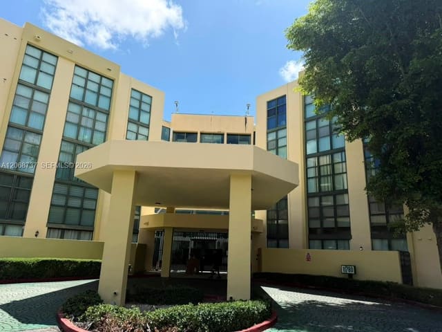 11780 SW 18th Street 215-2, sold in ZIP 33175, Miami, FL