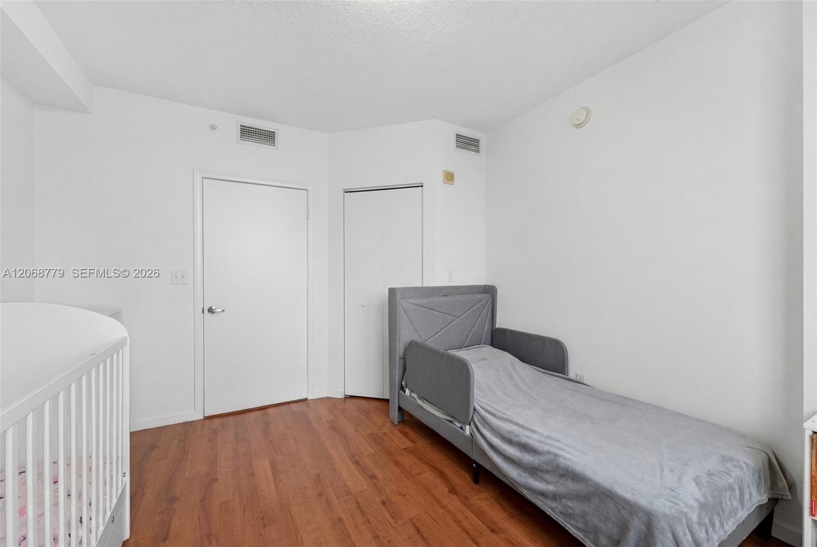18800 NE 29th Avenue 904 — photo 4