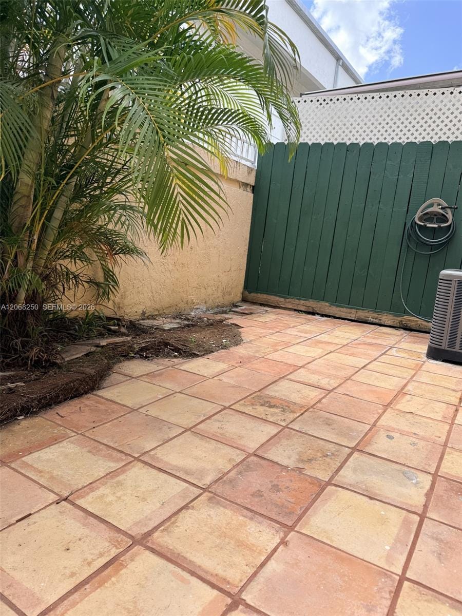 1701 W 42nd Place 10, Hialeah, FL 33012 photo 8