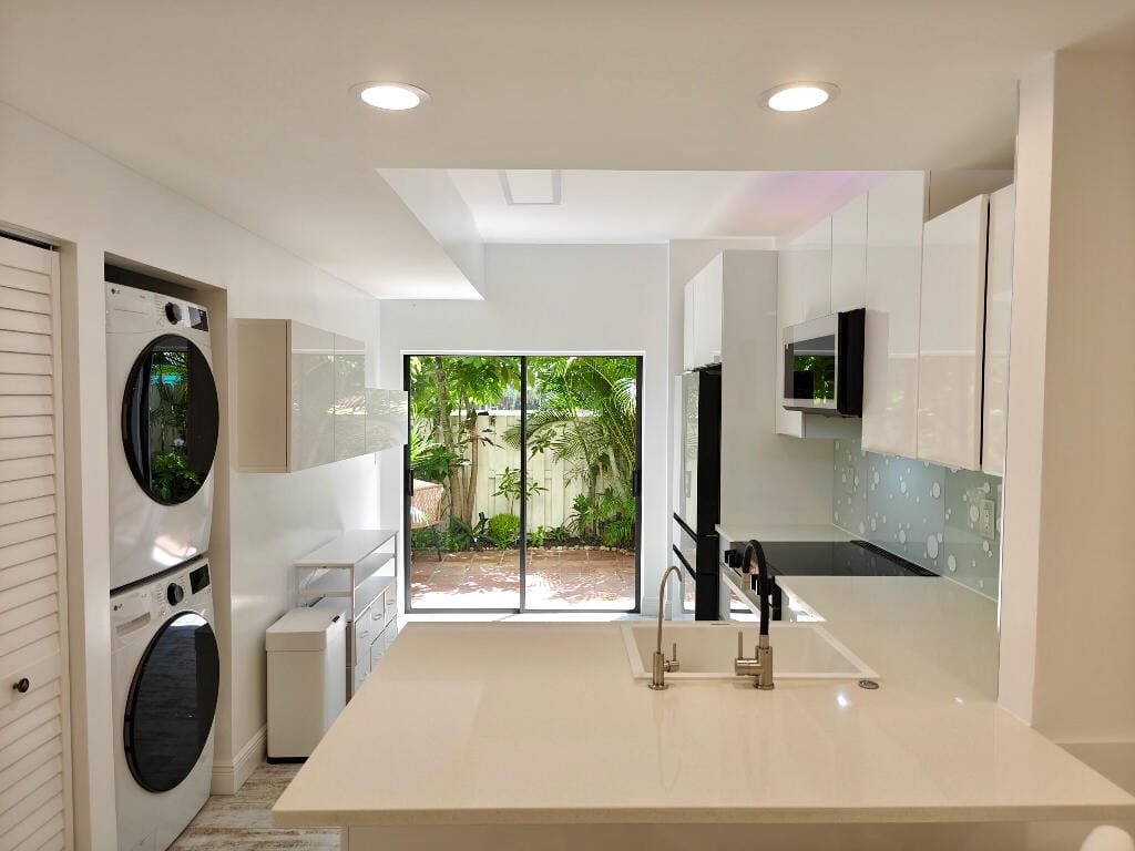 210 BELLA VISTA Court N 10, Jupiter, FL 33477 photo 13