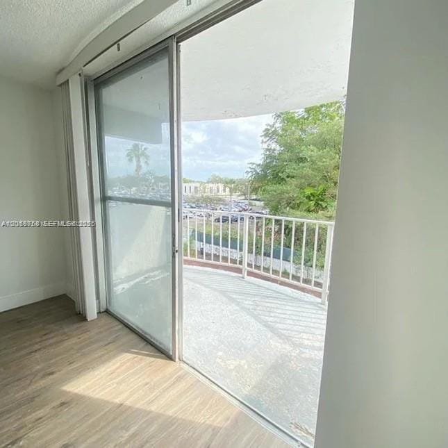 492 NW 165th St Road C-415, Miami, FL 33169 photo 4