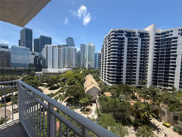 770 Claughton Island Drive 1101, Miami, FL 33131