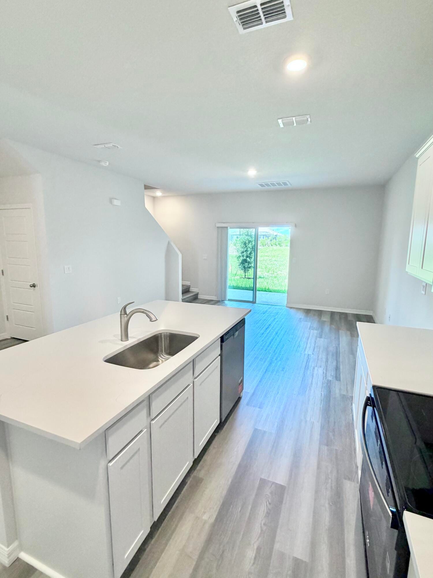 12813 SW Forli Way — photo 5