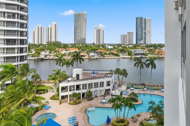 19101 NE 36th Court 807, Mystic Pointe Condo No Th, Aventura, FL