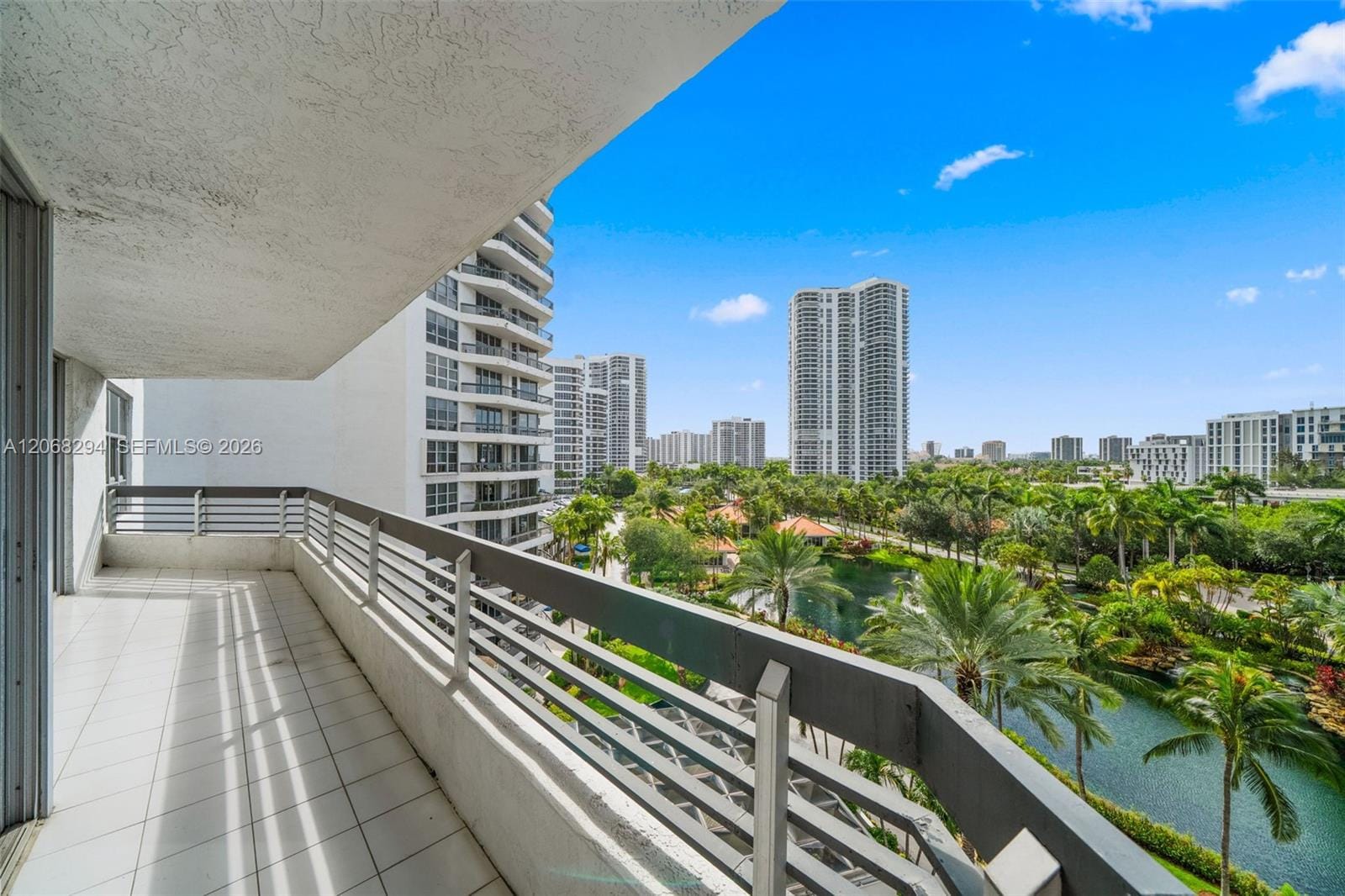 19101 NE 36th Court 807, Aventura, FL 33180 photo 2
