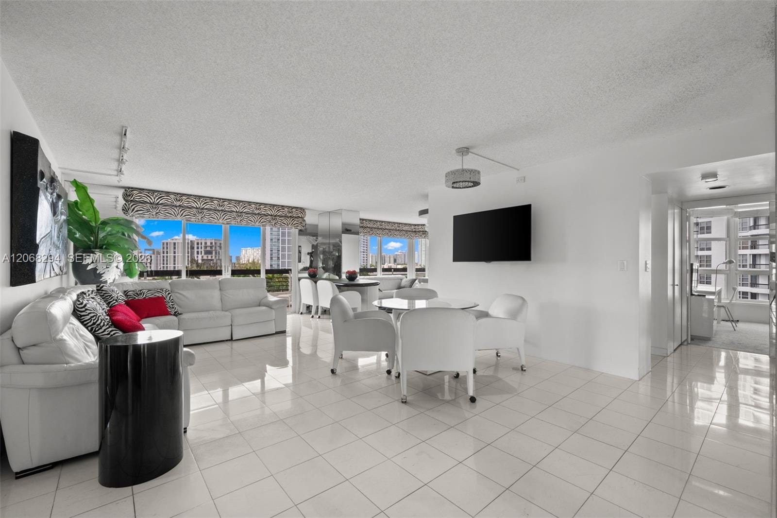 19101 NE 36th Court 807, Aventura, FL 33180 photo 4