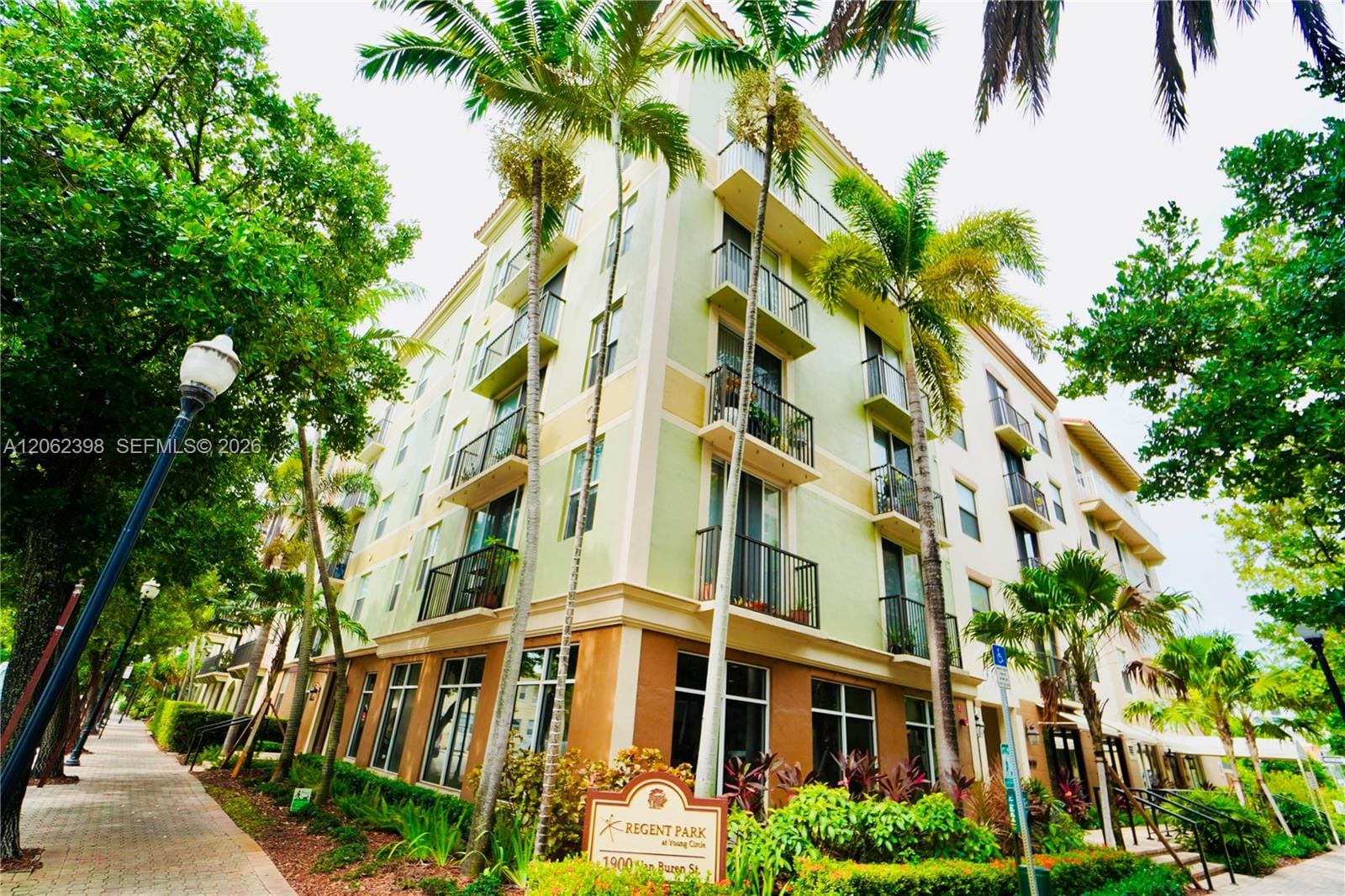 1900 Van Buren Street 118B