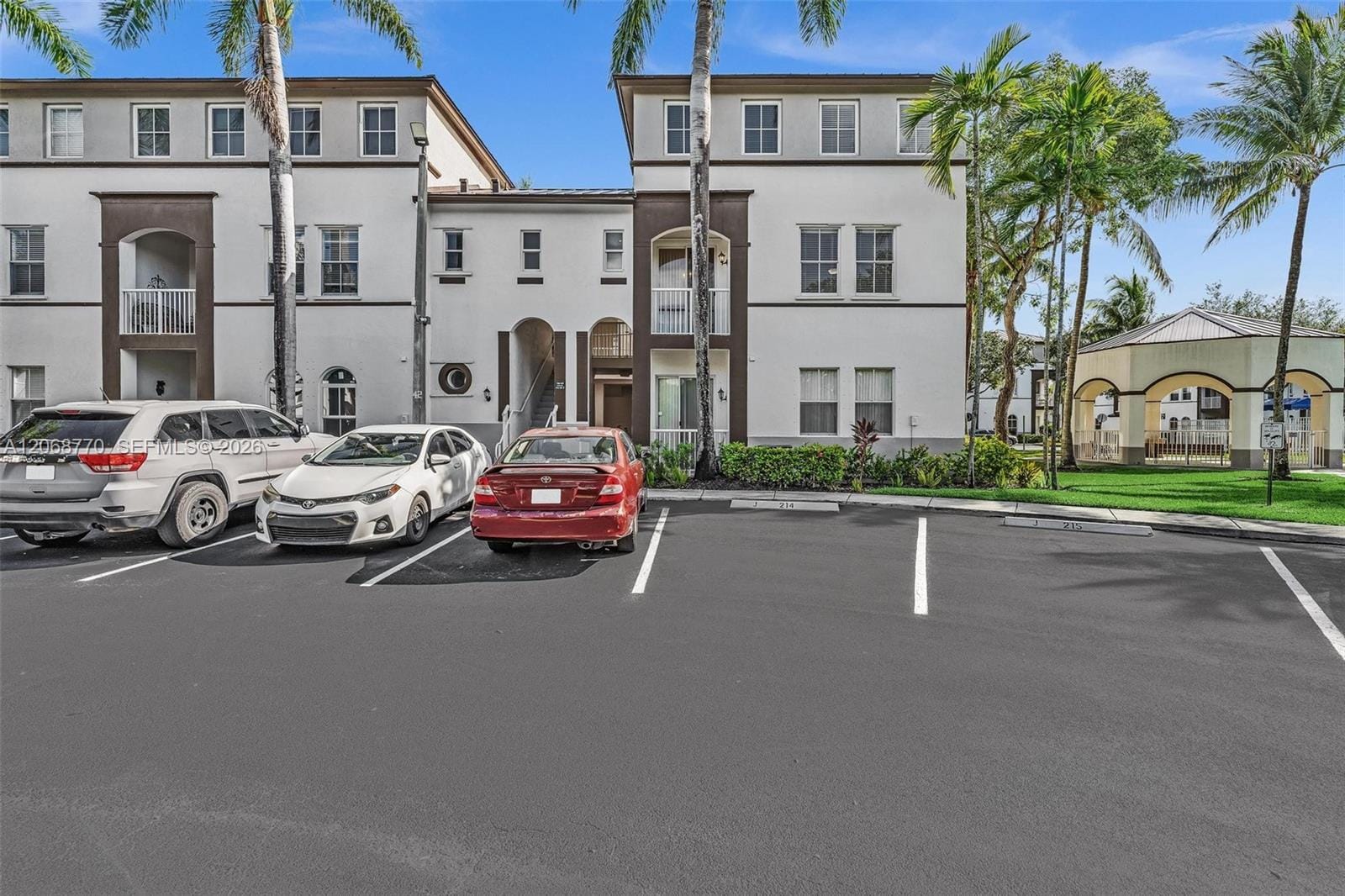 4435 SW 160th Avenue 215 — photo 1