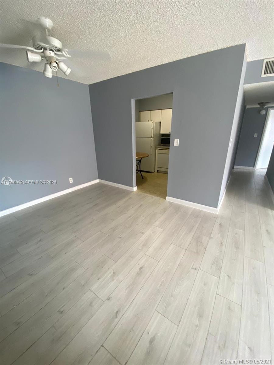 5241 Geneva Way 203 — photo 2