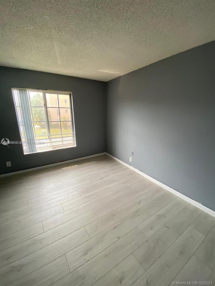 5241 Geneva Way 203 — photo 3