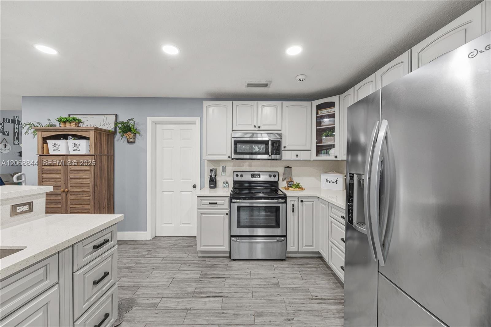 7216 SW 44th Court, Davie, FL 33314 photo 9