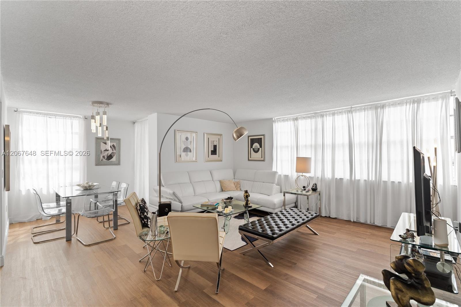 1301 NE Miami Gardens Drive 1515W