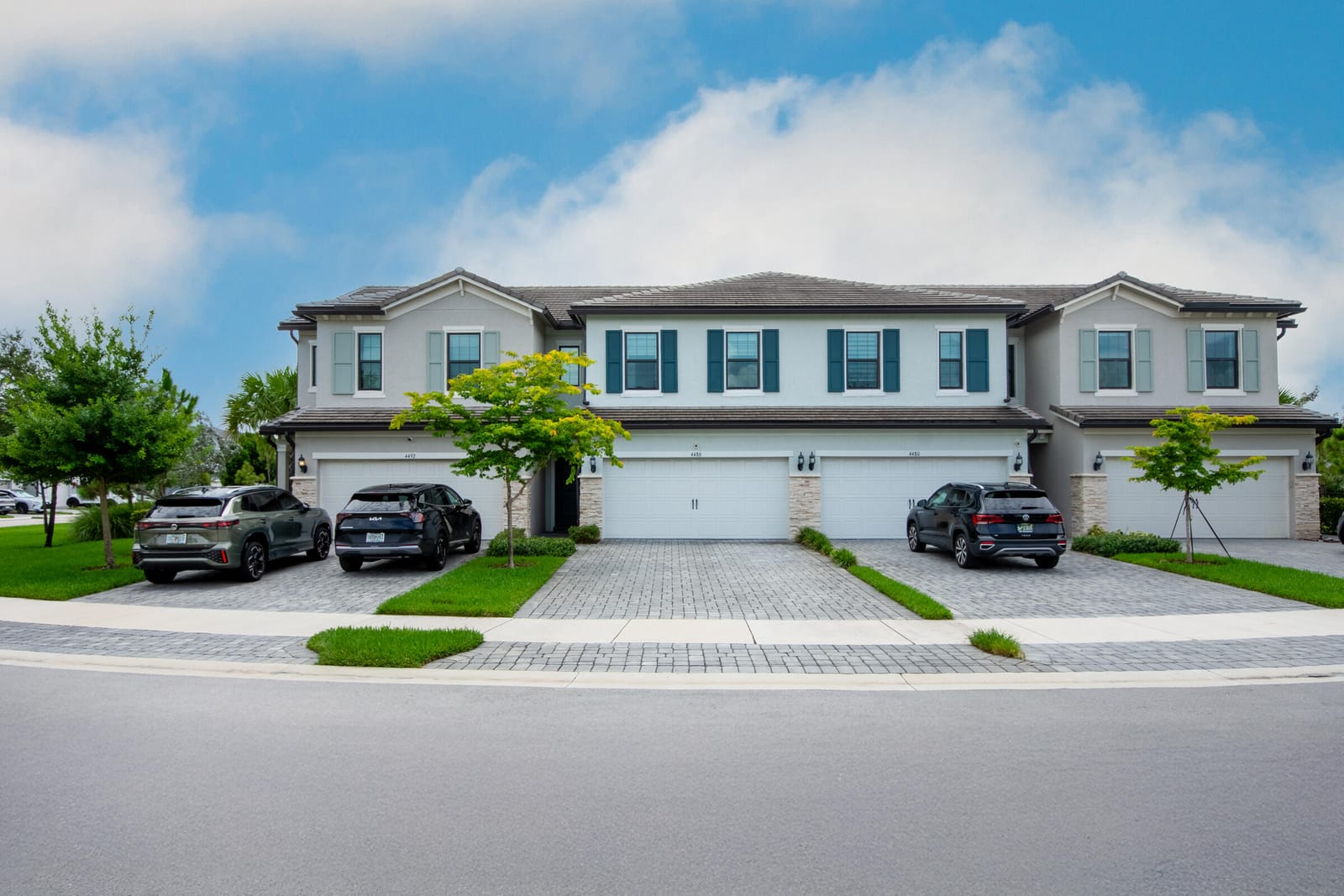 4486 Appleton Circle W, Oakland Park, FL 33309