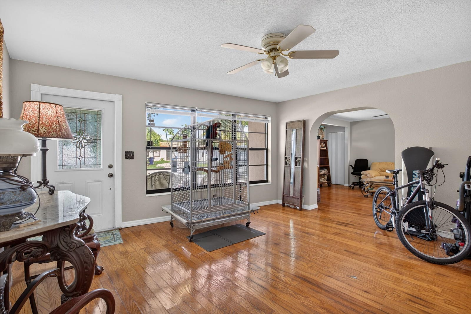 2750 NE 9TH Terrace — photo 3