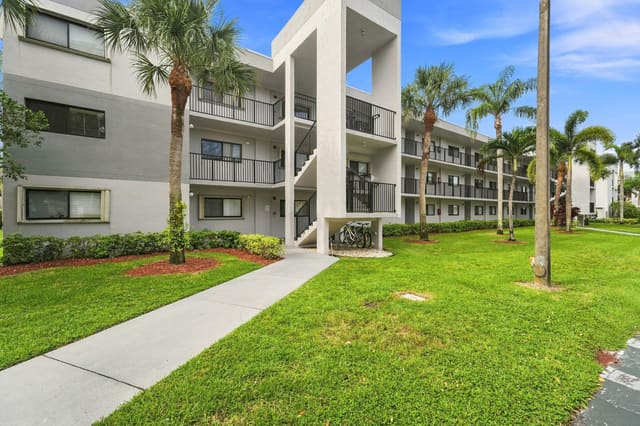 15355 LAKES OF DELRAY Boulevard 314, Delray Lakes Estates, Delray Beach, FL