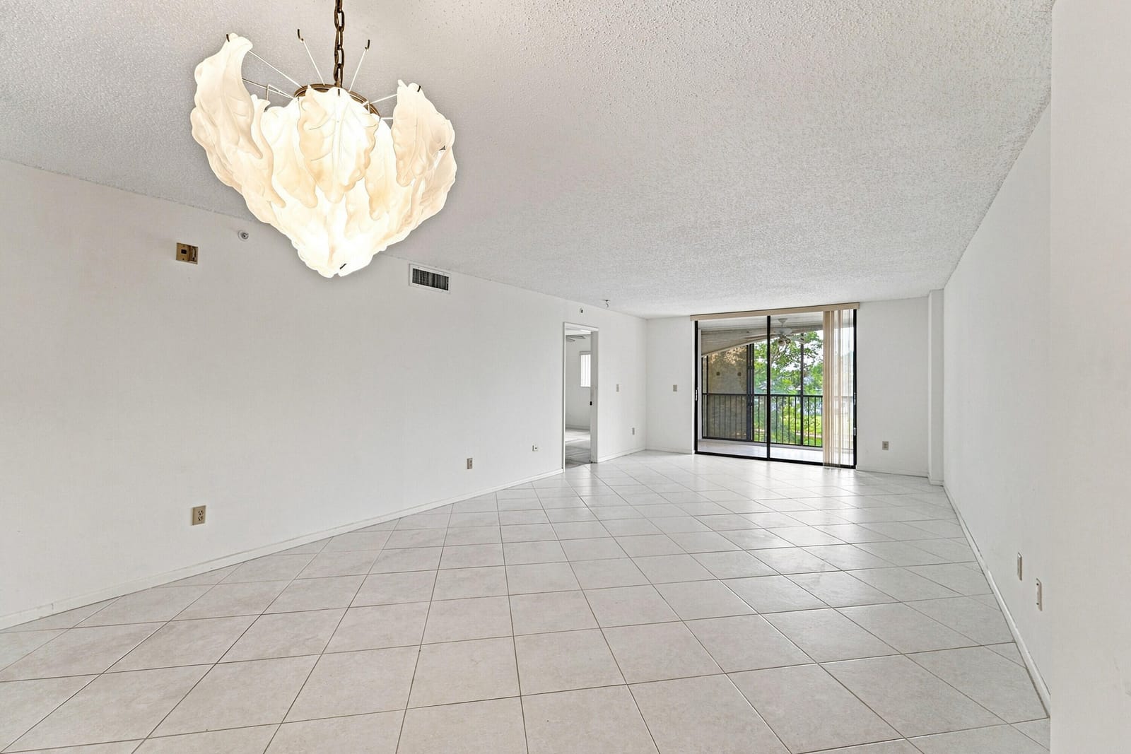 15355 LAKES OF DELRAY Boulevard 314 — photo 12