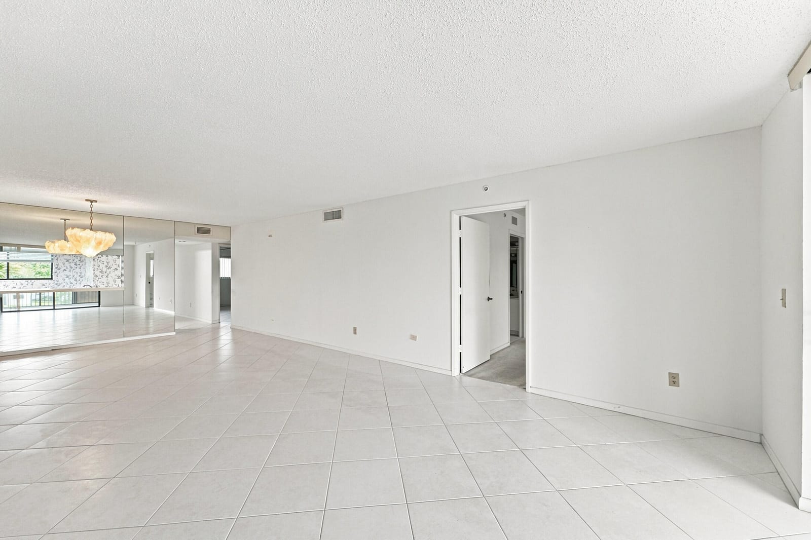 15355 LAKES OF DELRAY Boulevard 314 — photo 10