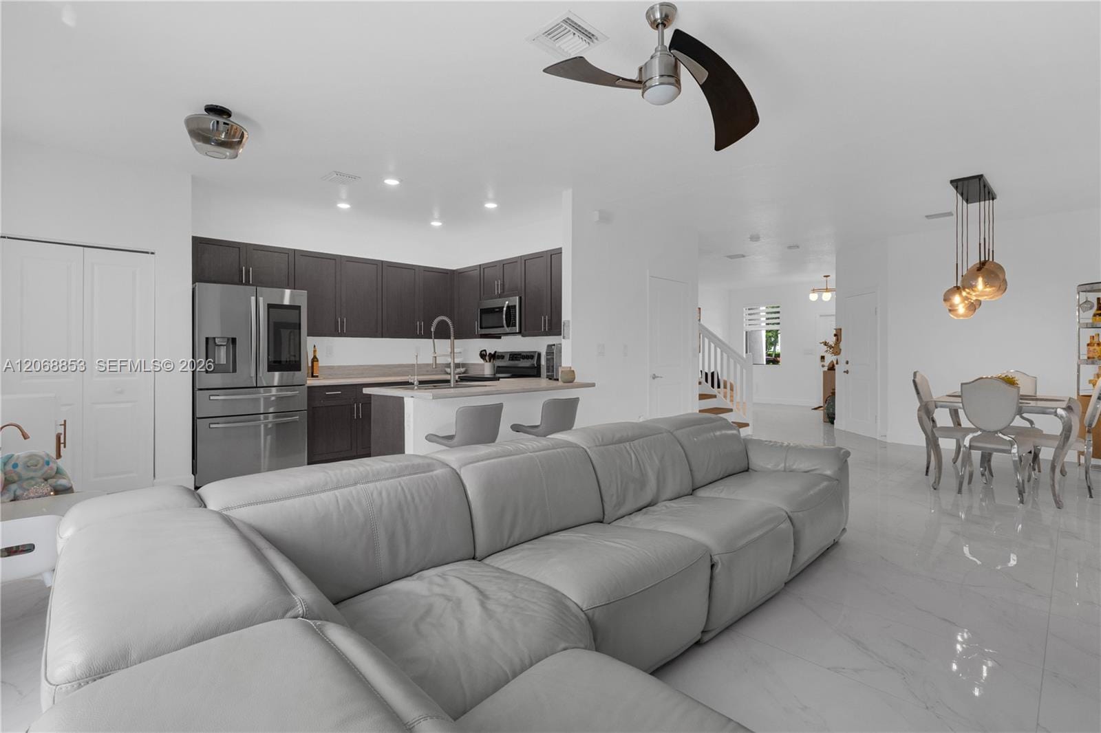 550 NE 207th Street, Miami, FL 33179 photo 5