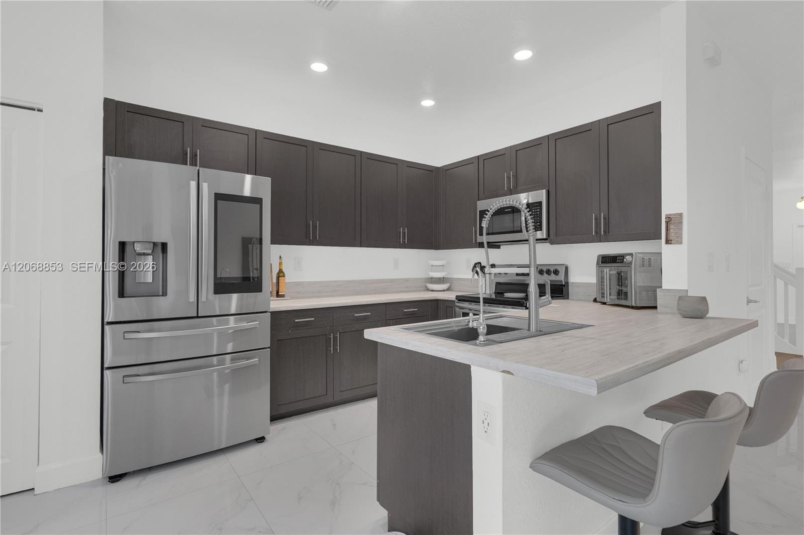 550 NE 207th Street, Miami, FL 33179 photo 9