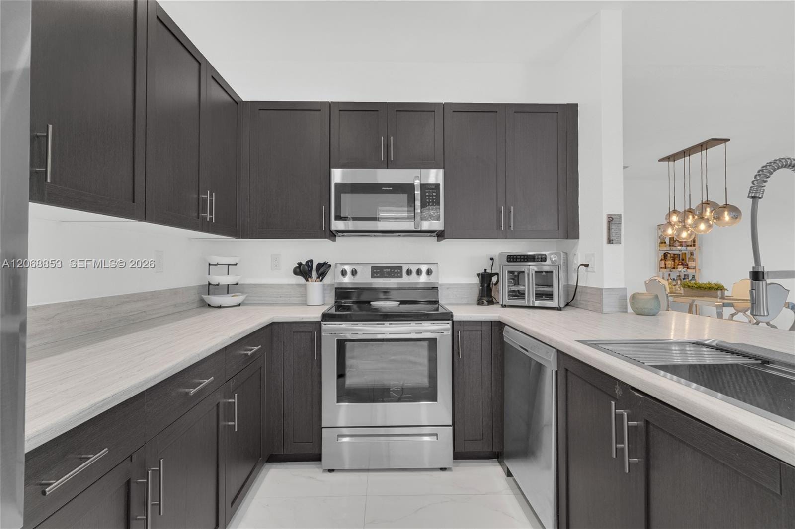 550 NE 207th Street, Miami, FL 33179 photo 10