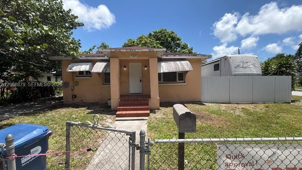 7305 NW 17th Court . — photo 1