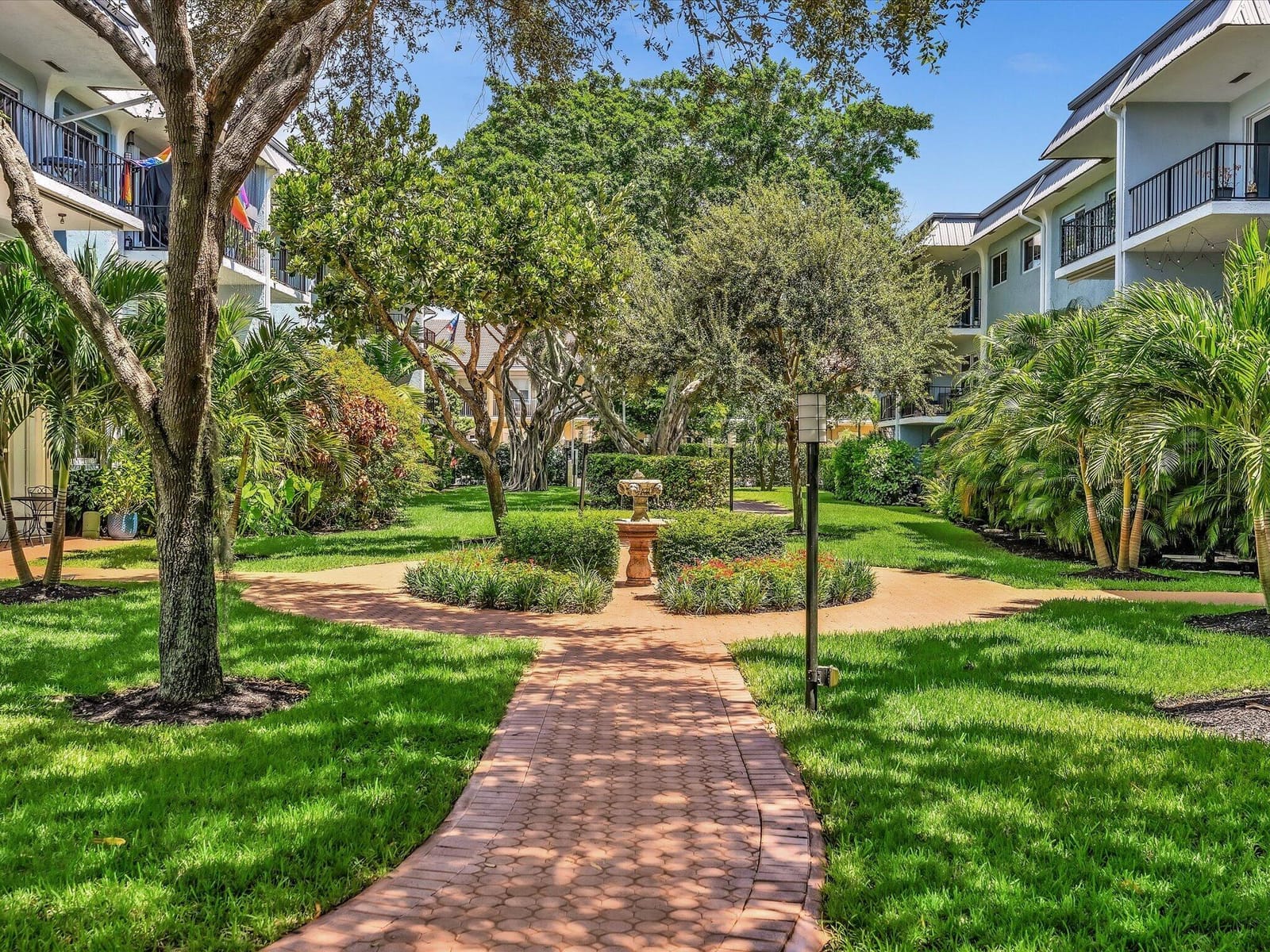 3002 NE 5th Terrace 105-B, Wilton Manors, FL 33334 photo 22