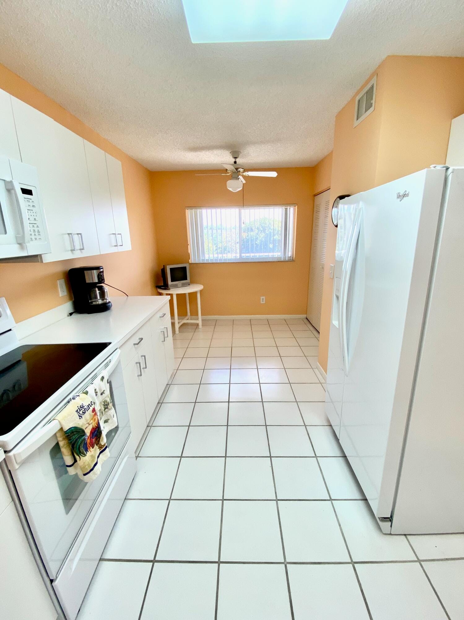 4735 Lucerne Lakes Boulevard E 410, Lake Worth, FL 33467 photo 17