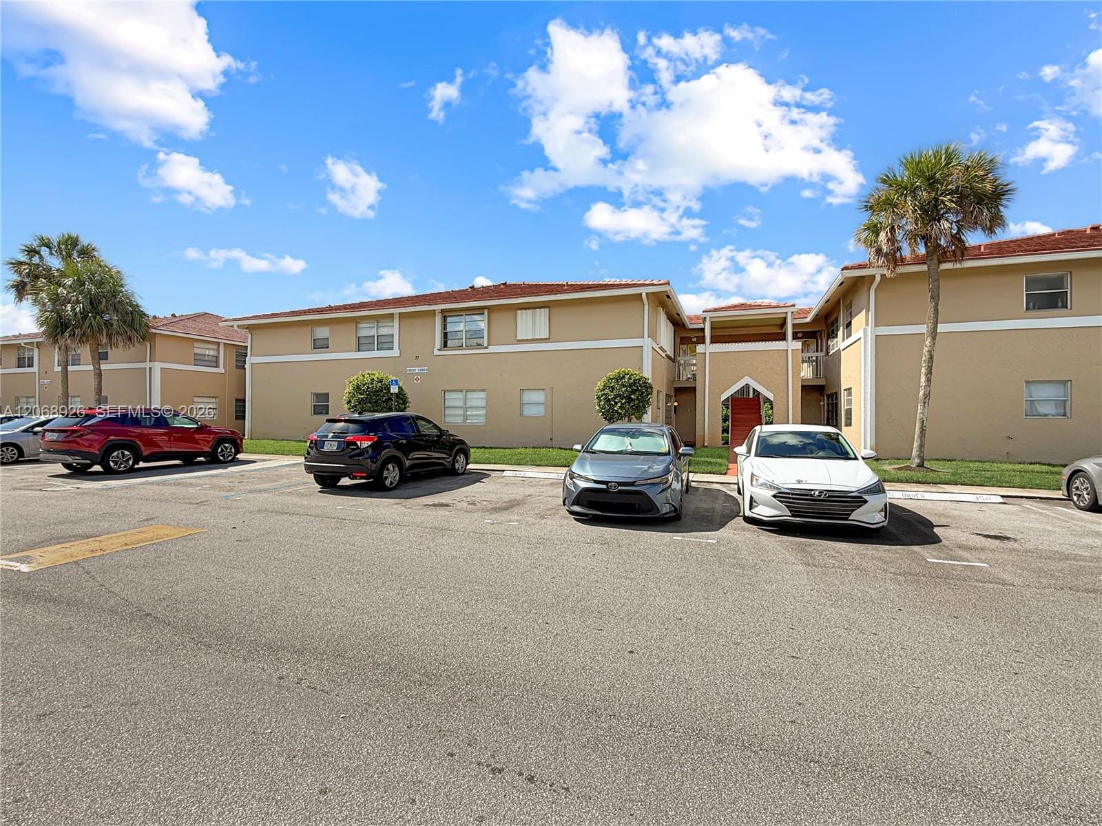 10056 Twin Lakes Drive 37-D, Coral Springs, FL 33071