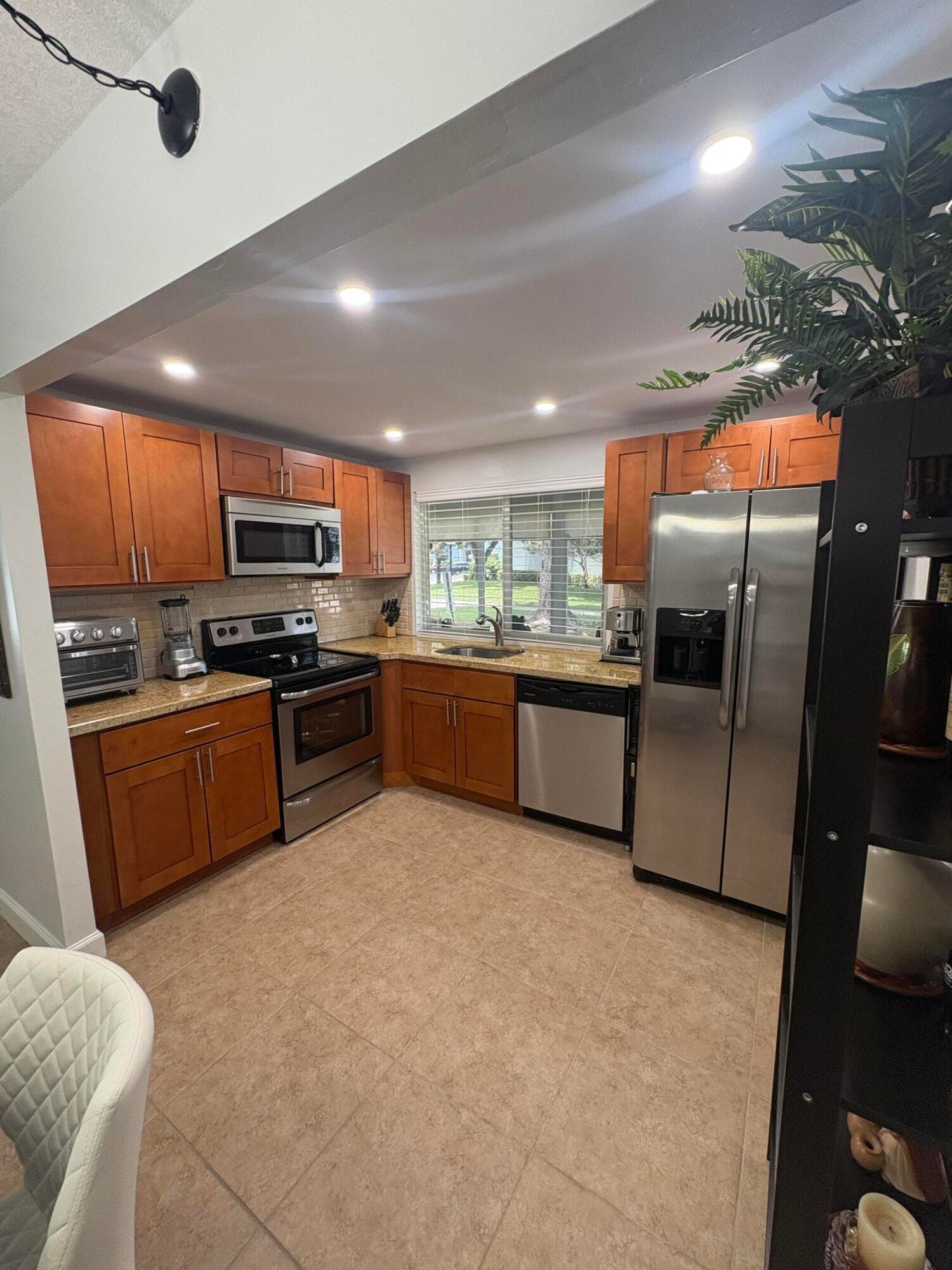 9200 Lime Bay Boulevard, Tamarac, FL 33321 photo 8