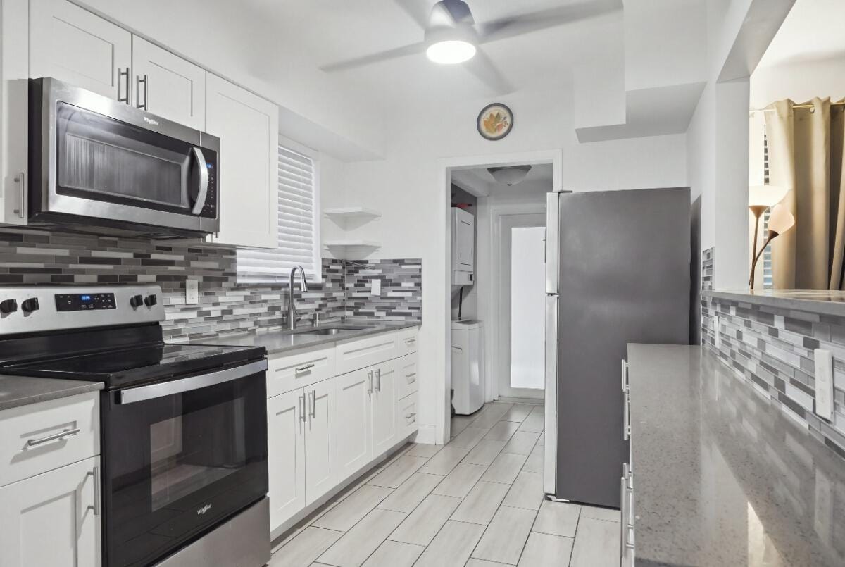 309 SW 7TH Court — photo 9