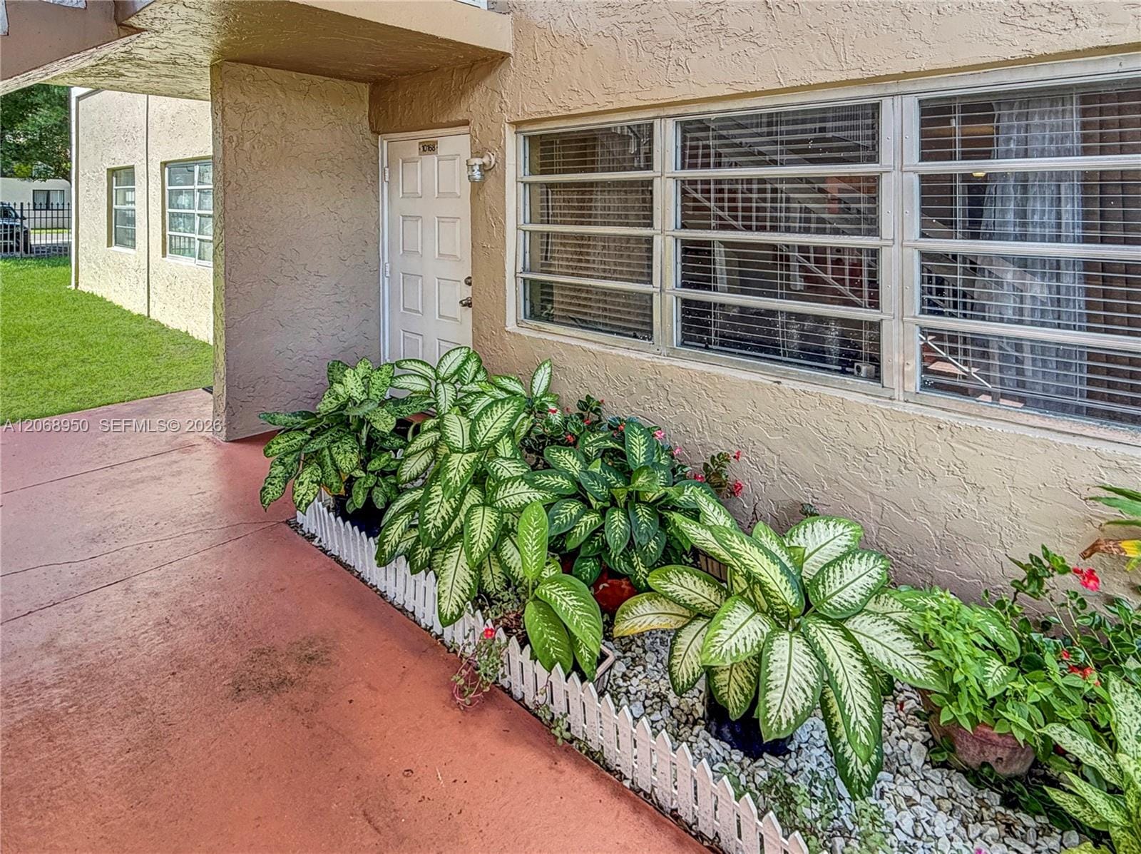 10168 Twin Lakes Drive 13-A — photo 2