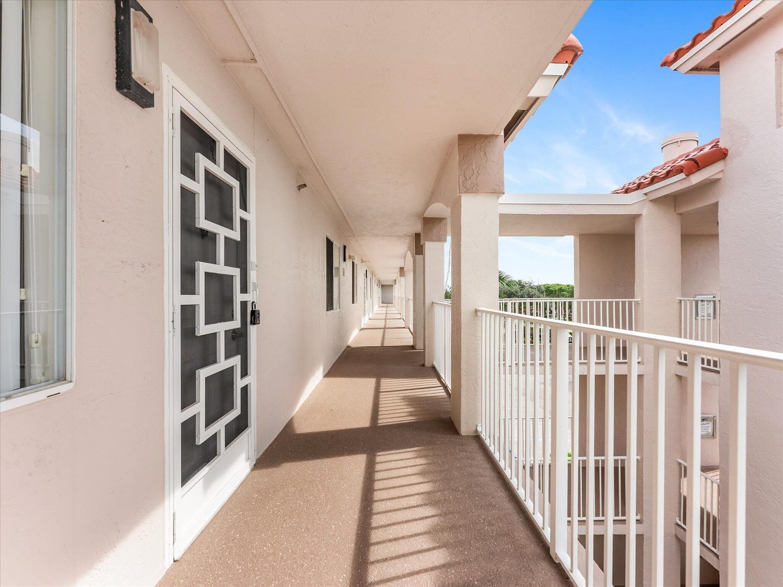 14111 Royal Vista Drive 405 — photo 3