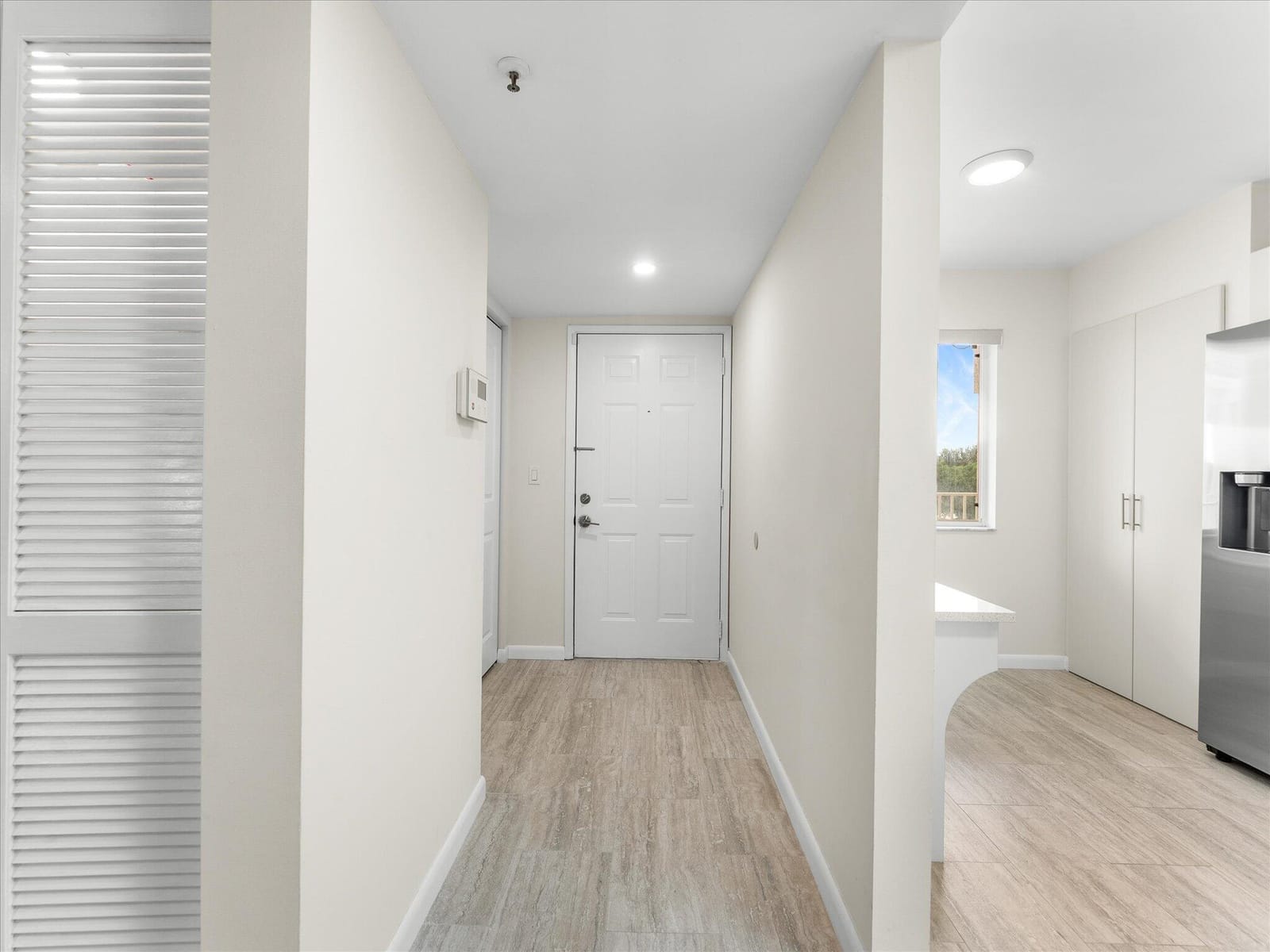 14111 Royal Vista Drive 405 — photo 4