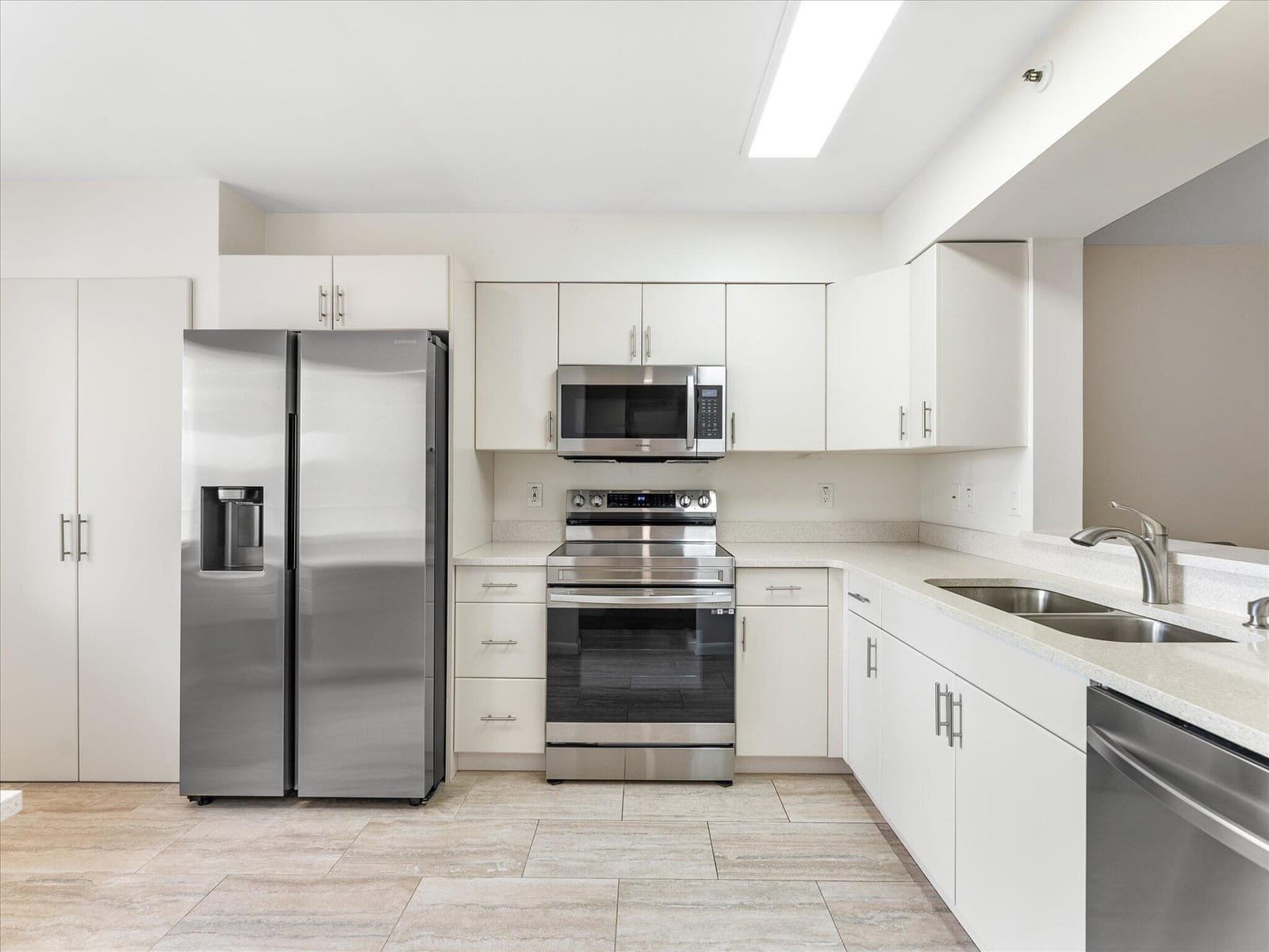 14111 Royal Vista Drive 405 — photo 9
