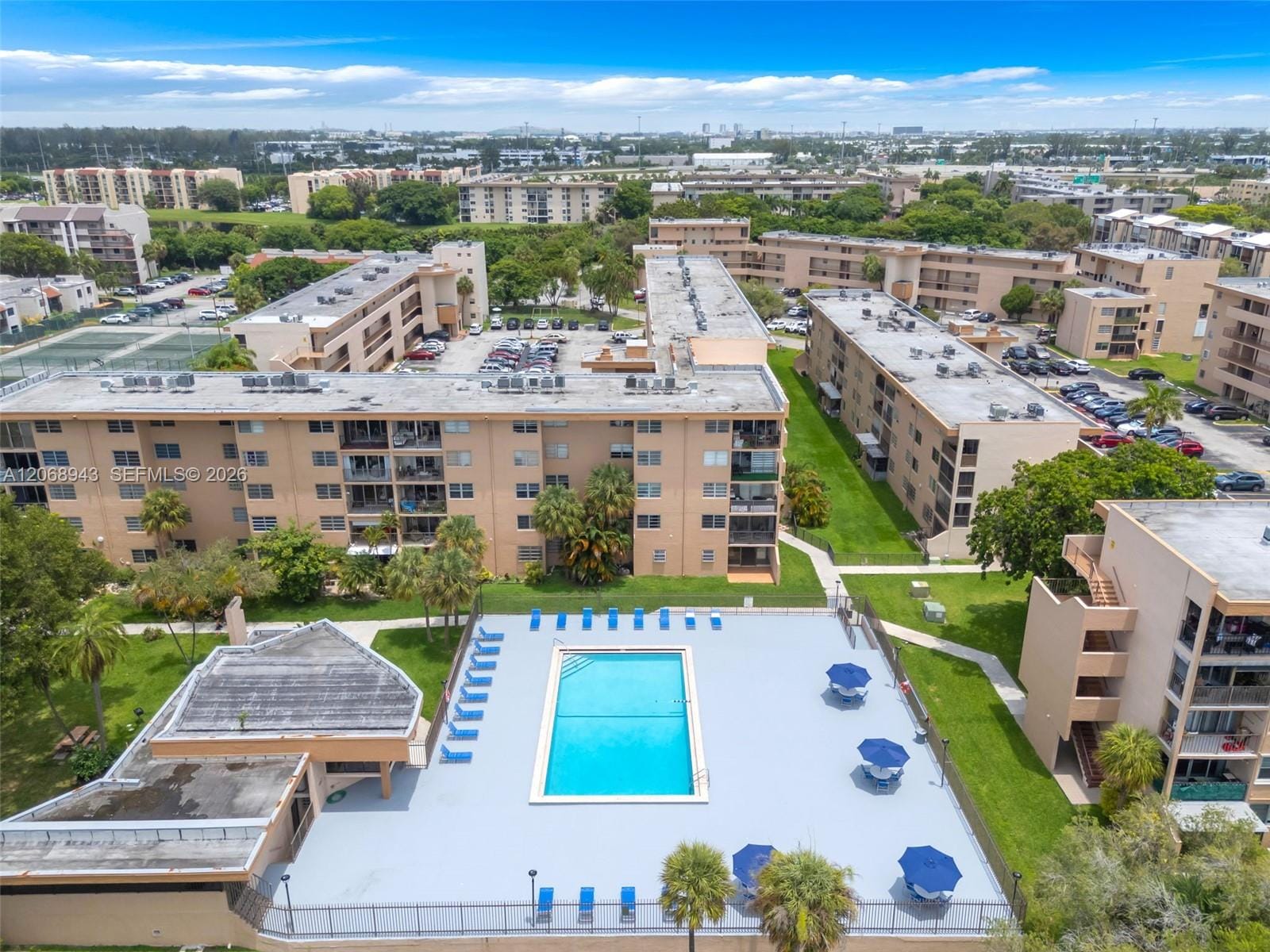 8895 Fontainebleau Boulevard 207, Miami, FL 33172 photo 26