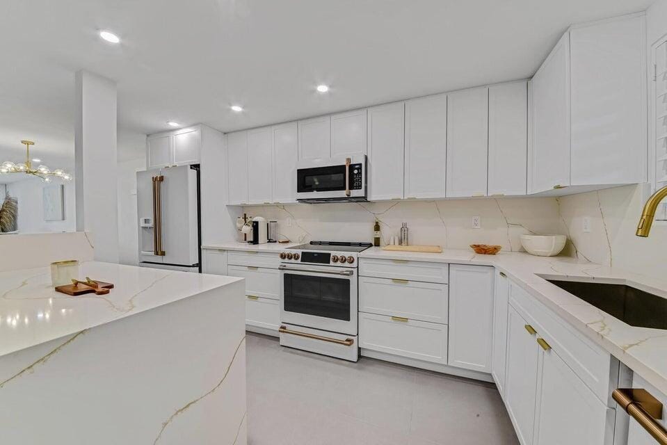 765 Jeffery Street 101 — photo 2