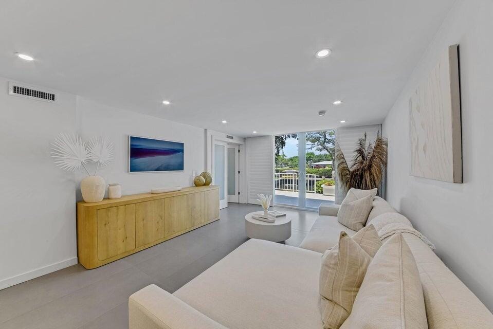 765 Jeffery Street 101 — photo 11