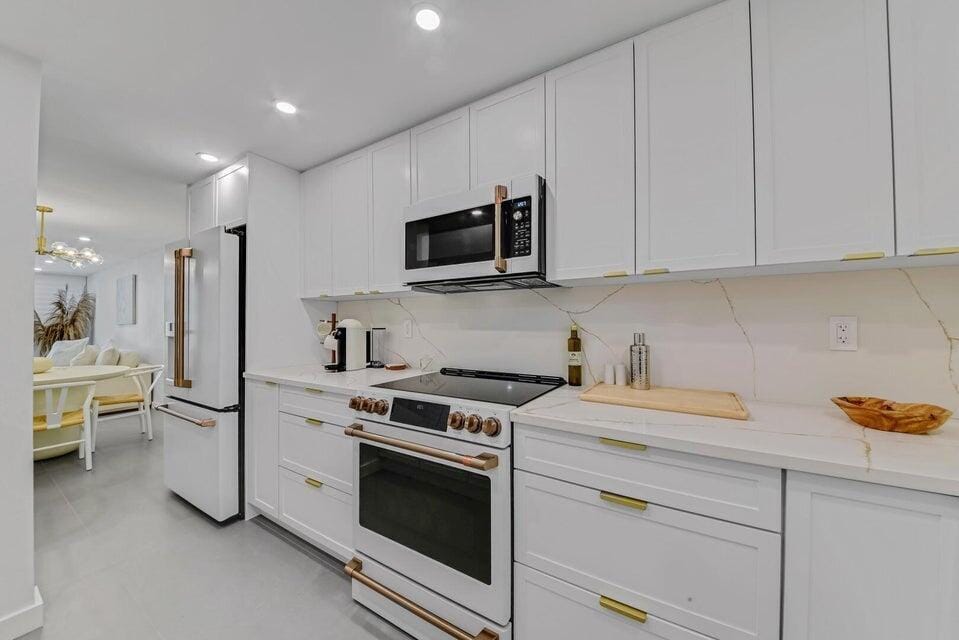 765 Jeffery Street 101 — photo 3