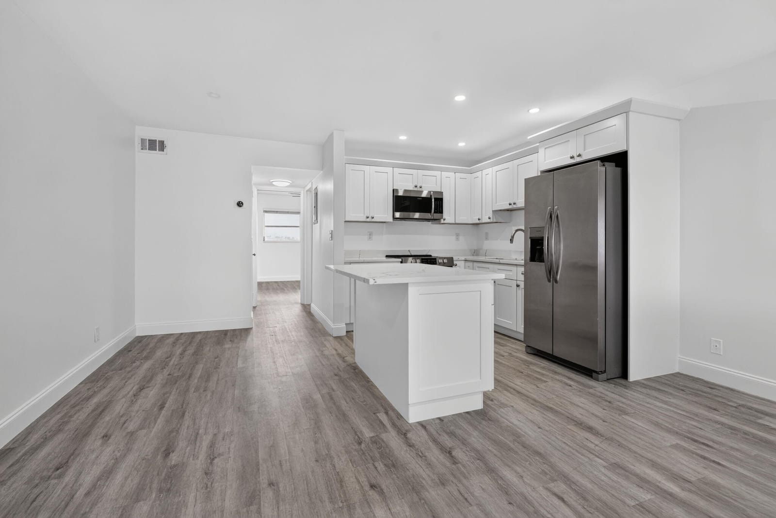 100 SHORE Court 311 — photo 7