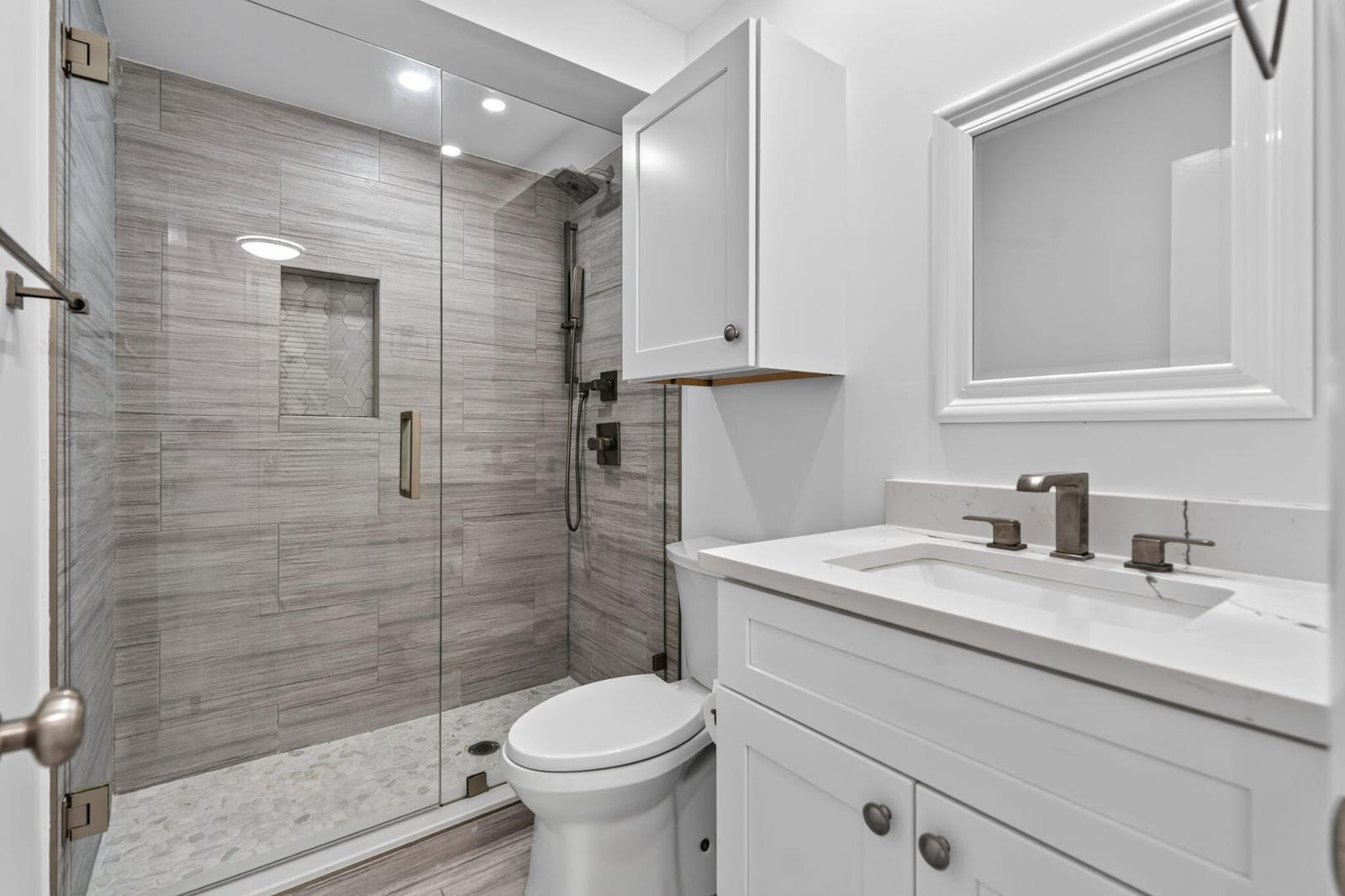 100 SHORE Court 311 — photo 12